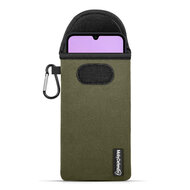 Hoesje voor Samsung Galaxy A15 - MobyDefend Neopreen Pouch Met Karabijnhaak - Insteekhoesje - Riemlus Hoesje - Groen