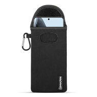 Hoesje voor OnePlus 13 - MobyDefend Neopreen Pouch Met Karabijnhaak - Insteekhoesje - Riemlus Hoesje - Zwart