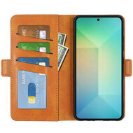 Samsung Galaxy S25 Hoesje - MobyDefend Luxe Wallet Book Case (Sluiting Zijkant) - Lichtbruin