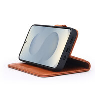 Samsung Galaxy S25 Hoesje - Luxe MobyDefend Wallet Bookcase - Bruin