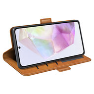 Samsung Galaxy A36 / Galaxy A56 Hoesje - MobyDefend Luxe Wallet Book Case (Sluiting Zijkant) - Lichtbruin