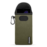 Hoesje voor Oppo Reno13 - MobyDefend Neopreen Pouch Met Karabijnhaak - Insteekhoesje - Riemlus Hoesje - Groen