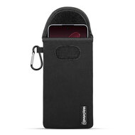 Hoesje voor Oppo Reno13 Pro - MobyDefend Neopreen Pouch Met Karabijnhaak - Insteekhoesje - Riemlus Hoesje - Zwart