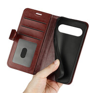 Google Pixel 9 / Pixel 9 Pro Hoesje - MobyDefend Wallet Book Case (Sluiting Achterkant) - Bruin