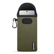 Hoesje voor Motorola Moto G56 - MobyDefend Neopreen Pouch Met Karabijnhaak - Insteekhoesje - Riemlus Hoesje - Groen