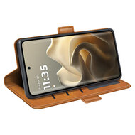 Motorola Edge 60 Pro Hoesje - MobyDefend Luxe Wallet Book Case (Sluiting Zijkant) - Lichtbruin