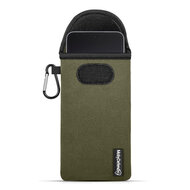 Hoesje voor OnePlus Nord 5 - MobyDefend Neopreen Pouch Met Karabijnhaak - Insteekhoesje - Riemlus Hoesje - Groen