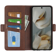 Google Pixel 10 Pro XL Hoesje - MobyDefend Luxe Wallet Book Case (Sluiting Zijkant) - Bruin