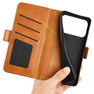 iPhone 17 Pro Hoesje - MobyDefend Luxe Wallet Book Case (Sluiting Zijkant) - Lichtbruin