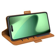 iPhone 17 Pro Hoesje - MobyDefend Luxe Wallet Book Case (Sluiting Zijkant) - Lichtbruin