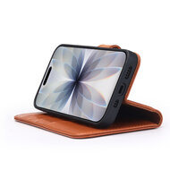 iPhone 17 Hoesje - Luxe Leren MobyDefend Wallet Bookcase - Bruin