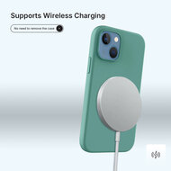 iPhone 14 Hoesje - MobyDefend Matte Siliconen Backcover - Groen