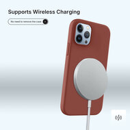 iPhone 14 Pro Hoesje - MobyDefend Matte Siliconen Backcover - Terracotta