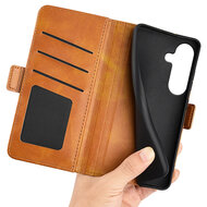 Samsung Galaxy S26 Hoesje - MobyDefend Luxe Wallet Book Case (Sluiting Zijkant) - Lichtbruin