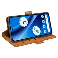 Google Pixel 10a Hoesje - MobyDefend Luxe Wallet Book Case (Sluiting Zijkant) - Lichtbruin