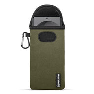Hoesje voor Samsung Galaxy S26 - MobyDefend Neopreen Pouch Met Karabijnhaak - Insteekhoesje - Riemlus Hoesje - Groen