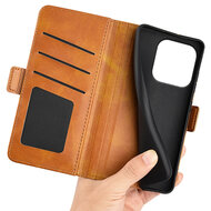 Xiaomi 17 Hoesje - MobyDefend Luxe Wallet Book Case (Sluiting Zijkant) - Lichtbruin