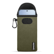 Hoesje voor Xiaomi 17T - MobyDefend Neopreen Pouch Met Karabijnhaak - Insteekhoesje - Riemlus Hoesje - Groen