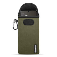 Hoesje voor Motorola Moto G37 / G37 Power / G47 - MobyDefend Neopreen Pouch Met Karabijnhaak - Insteekhoesje - Riemlus Hoesje - Groen