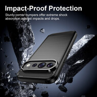 Google Pixel 11 Pro Hoesje - MobyDefend TPU Backcover - Geborstelde Metaal &amp; Carbon-Look - Zwart