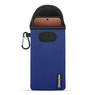 Hoesje voor Oppo A7 Pro - MobyDefend Neopreen Pouch Met Karabijnhaak - Insteekhoesje - Riemlus Hoesje - Blauw