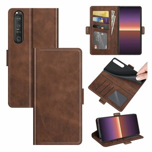 Sony Xperia 1 III hoesje, MobyDefend Luxe Wallet Book Case (Sluiting Zijkant), Bruin