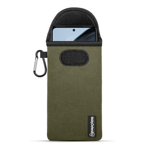 Hoesje voor Motorola Moto G72, MobyDefend Neopreen Pouch Met Karabijnhaak, Insteekhoesje, Riemlus Hoesje, Groen