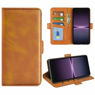 Sony Xperia 1 V Hoesje, MobyDefend Luxe Wallet Book Case (Sluiting Zijkant), Lichtbruin
